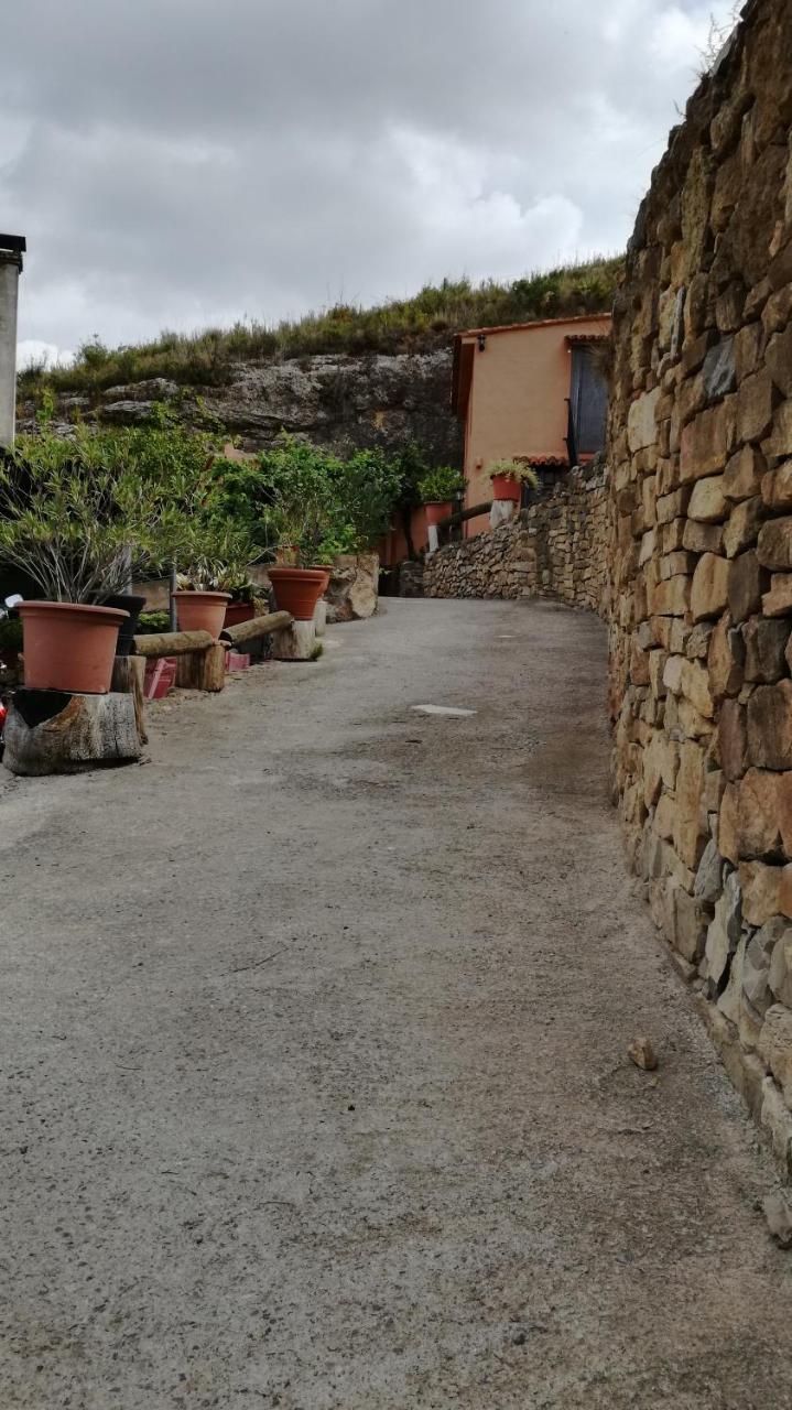 Alojamiento La Presa Del Colindon Vendégház Chulilla Kültér fotó
